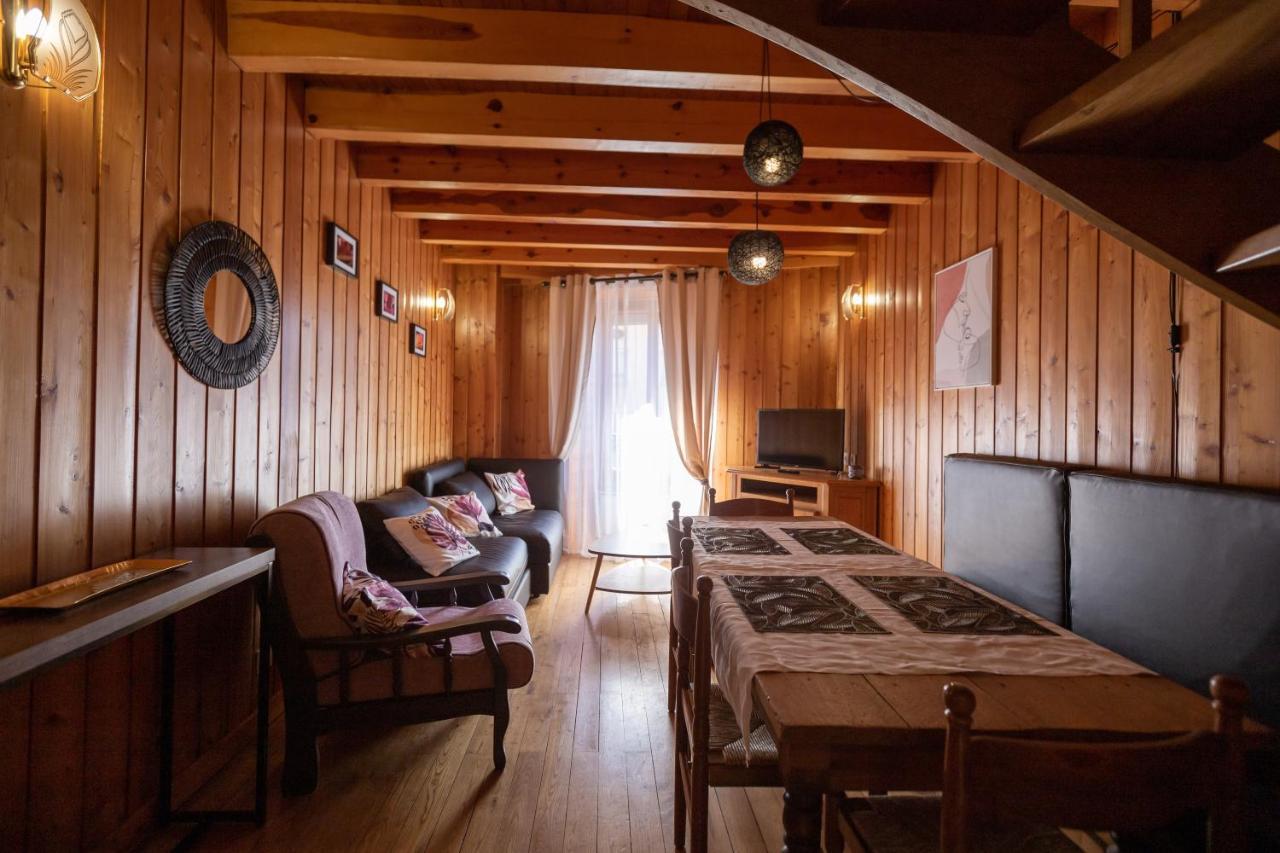 La Cabane Du Petit Tour Langogne Exterior photo